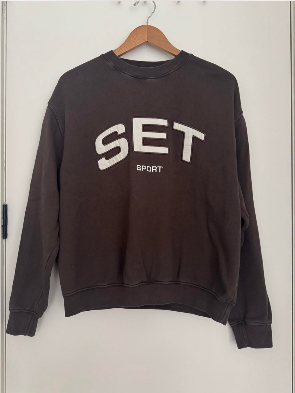 Set active crewneck PLEASE MESSAGE ME!